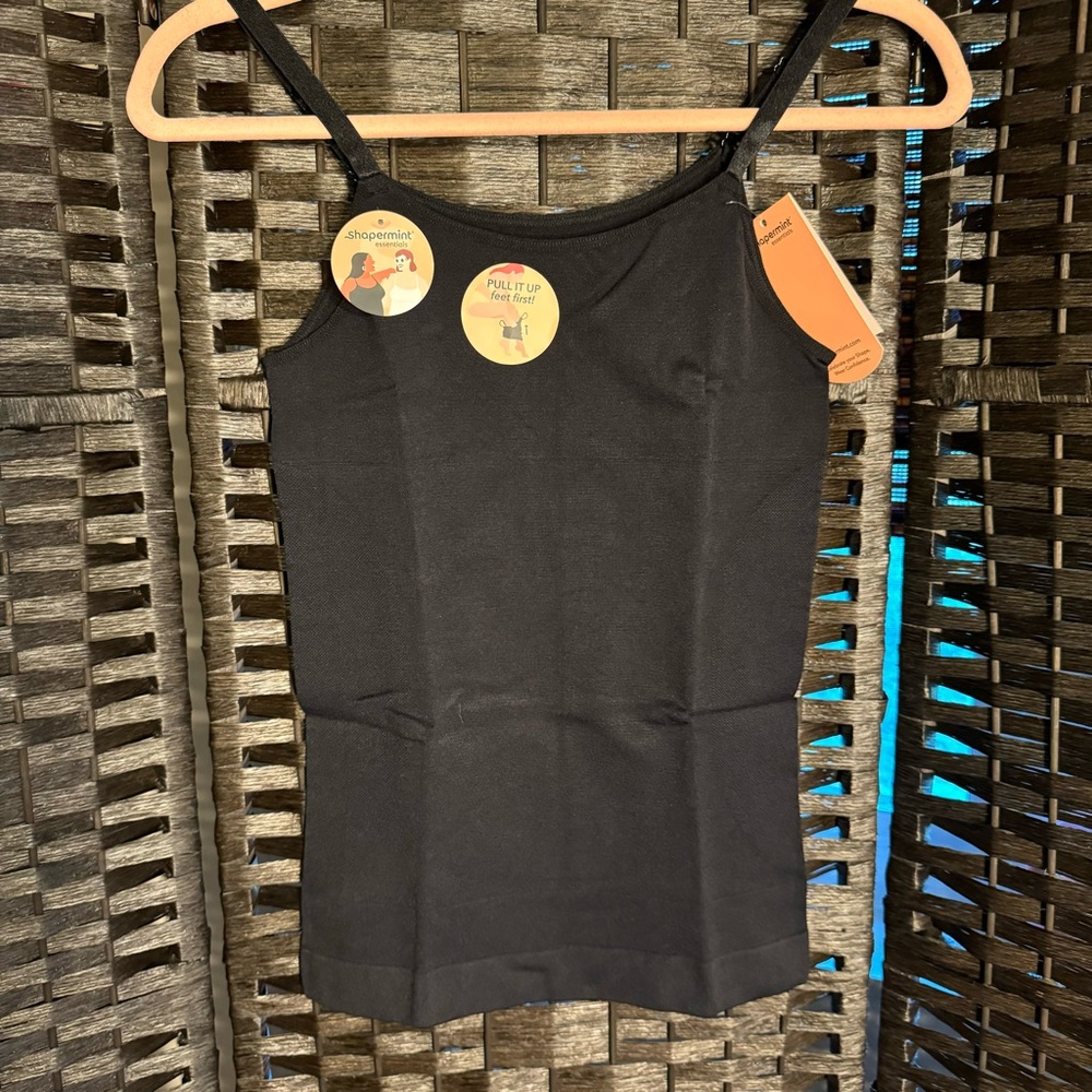 Shapermint All Day Every Day Scoop Neck Cami NWT in Black